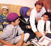 family1.jpg (8974 bytes)